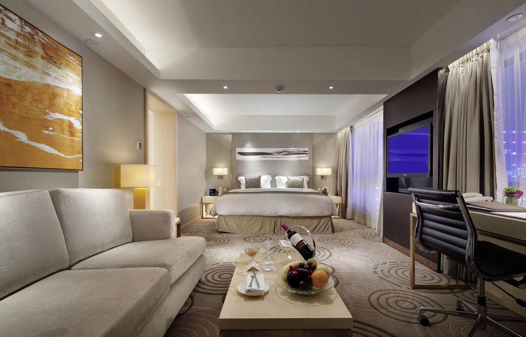 The Royal Garden Hotel Hongkong Eksteriør billede Deluxe Suite
