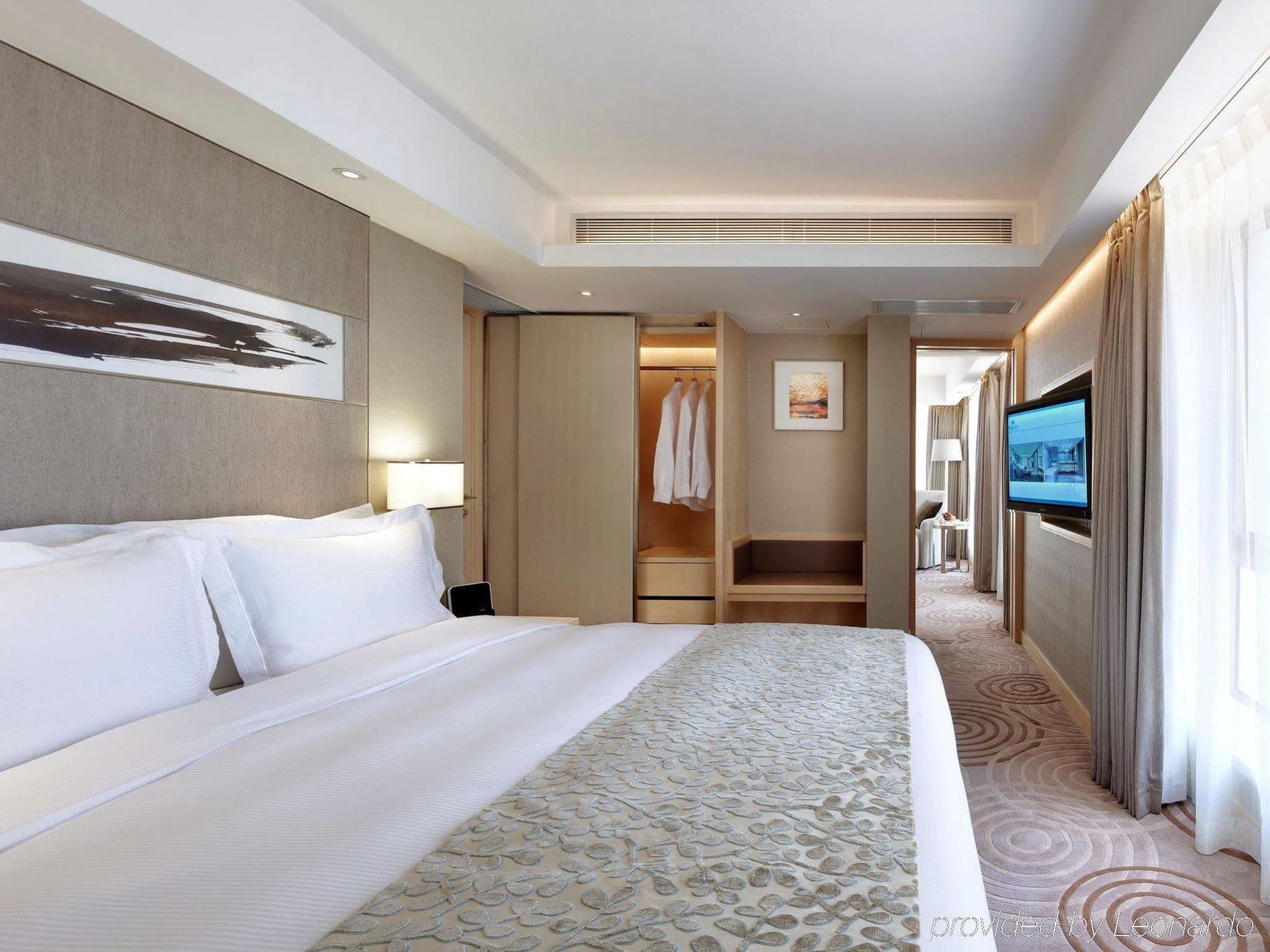 The Royal Garden Hotel Hongkong Restaurant billede Deluxe Suite